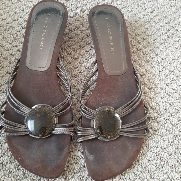 oka b com flip flops